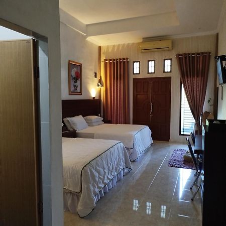 Kana Hasya Homestay "Rumoh Jamee" Meulaboh Exteriör bild