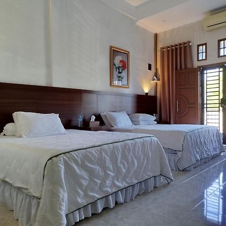 Kana Hasya Homestay "Rumoh Jamee" Meulaboh Exteriör bild