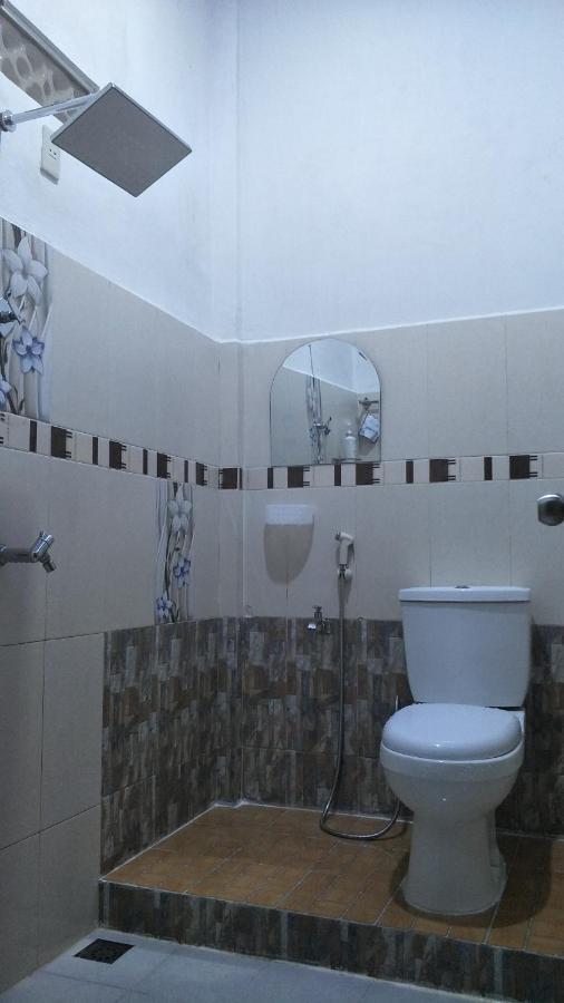 Kana Hasya Homestay "Rumoh Jamee" Meulaboh Exteriör bild